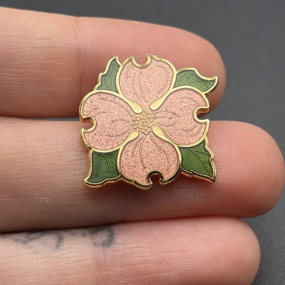 Pink‎ Dogwood Flower Lapel Hat Pin